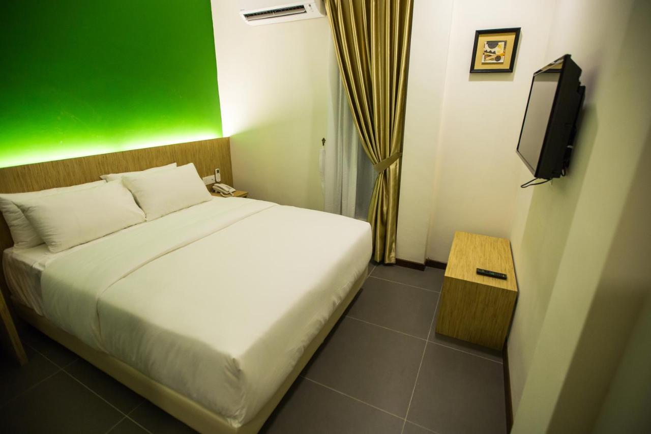 Rs Boutique Hotel Kluang Exterior photo